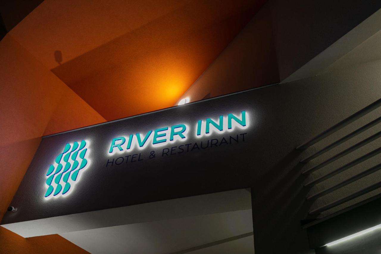 River Inn Stari Banovci エクステリア 写真